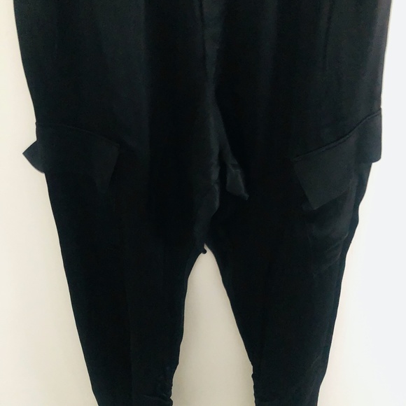 7 ForAll Mankind Black Satin Relaxed Cargo Pant XL - Picture 3 of 6